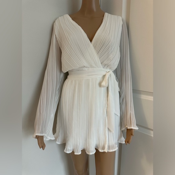 Embrace Your Beauty Ivory Pleated Long Sleeve Skort Romper - Picture 10 of 12